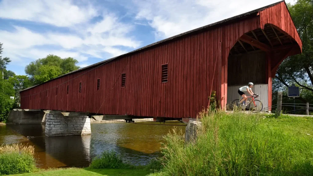 It Filming Locations, West Montrose Covered Bridge (Image credit: wikipedia)