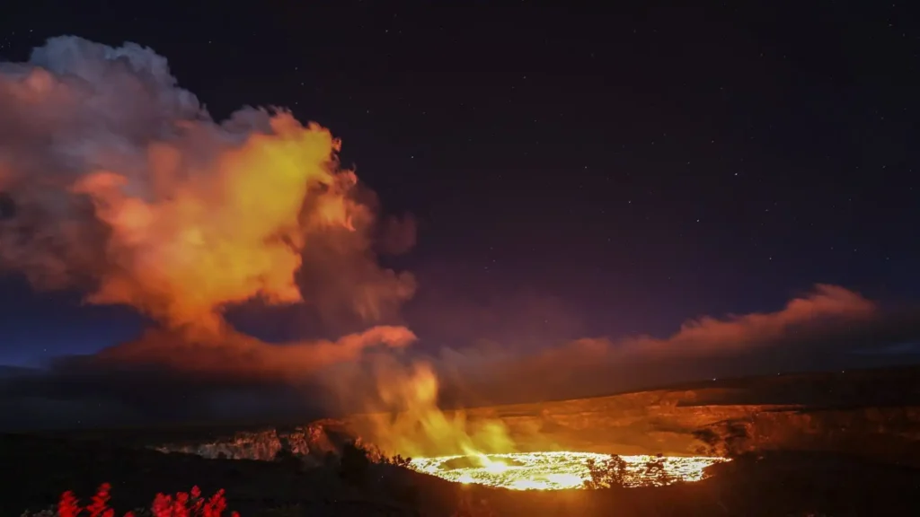 The Mandalorian Filming Locations, Kilauea's volcano, Hawaii (Image credit: dailysabah)