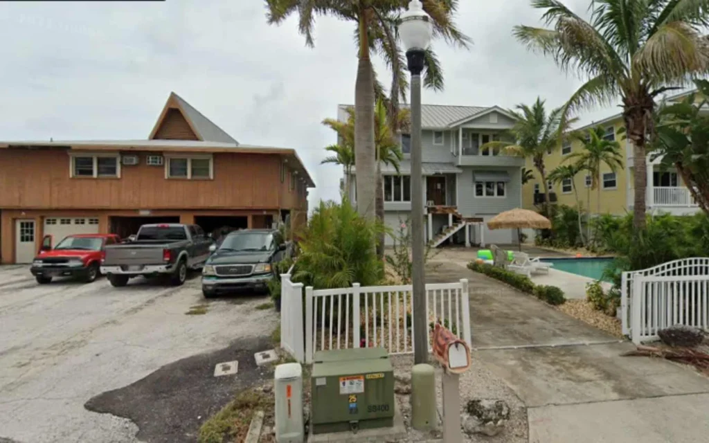 Summer Rental Filming Locations, 18220 Sunset Boulevard, Redington Shores, Florida, USA (Image Credit: Google Map)