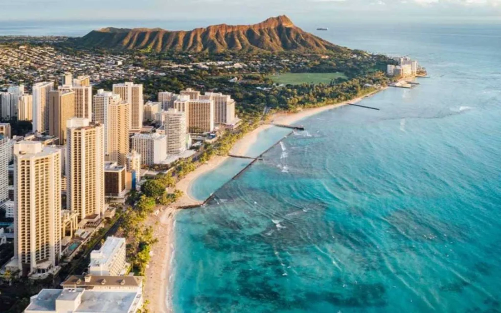 50 First Dates Filming Locations, O'ahu, Hawaii, USA (Image Credit_ International Traveller)