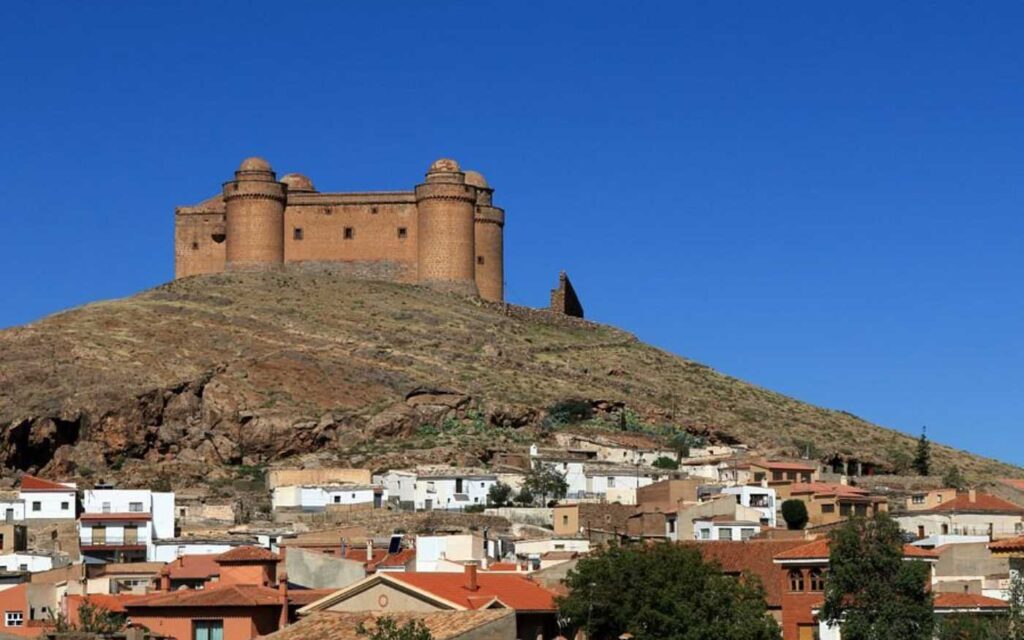 House of The Dragon Filming Locations, Castillo de La Calahorra, La Calahorra, Granada, Andalucía, Spain (Image Credit_ TripAdvisor)