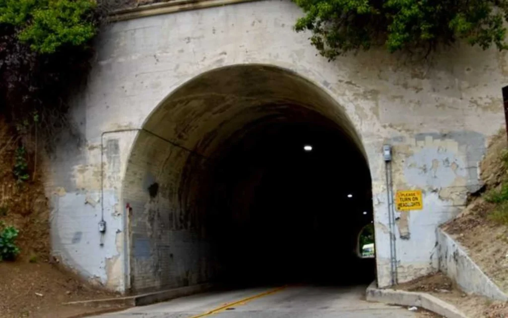 Bumblebee Filming Locations, Mount Hollywood Dr. Tunnel, Los Angeles, California, USA (Image Credit_ Atlas Obscura)