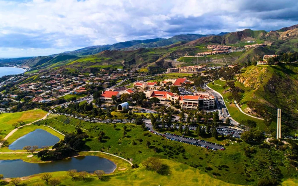 Zoey 101 Filming Locations, Pepperdine University - 24255 Pacific Coast Highway, Malibu, California, USA