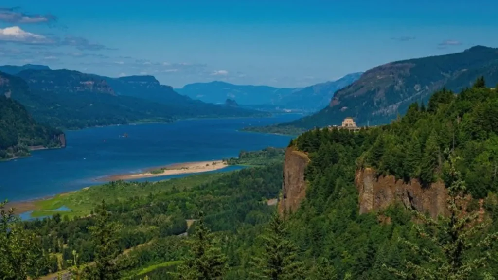 Short Circuit Filming Location, Crown Point, Columbia River Gorge, Oregon, USA