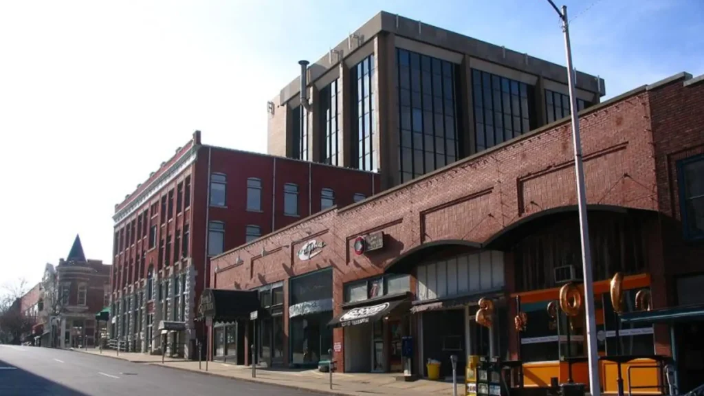 True Detective Season 3 Filming Locations, 25 1_2 N Block Ave, Fayetteville, Arkansas, USA