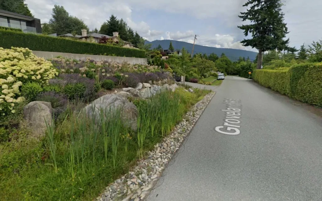 Cold Pursuit Filming Locations, 1056 Groveland Road, West Vancouver, British Columbia, Canada
