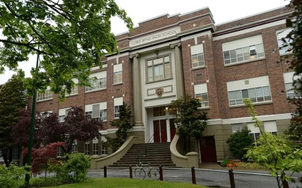 Cold Pursuit Filming Locations, Lord Byng Secondary School - 3939 W 16th Ave, Vancouver, British Columbia, Canada ﻿