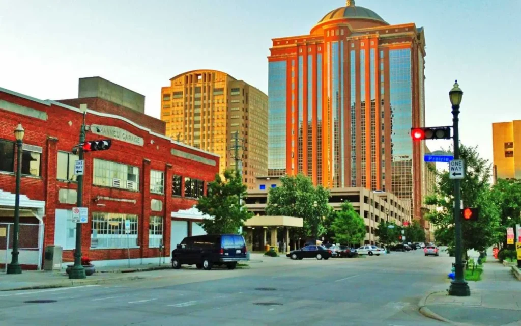 RoboCop 2 Filming Locations, Intersection of Prairie and Main, Houston, Texas, USA ﻿