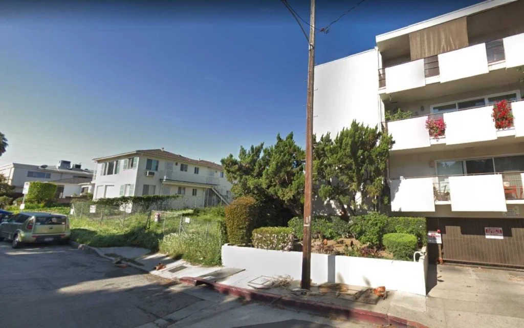 The 40-Year-Old Virgin Filming Locations, 4433 Cartwright Ave, North Hollywood, Los Angeles, California