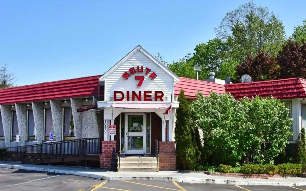 The Place Beyond the Pines Filming Locations, Route 7 Diner, Latham, New York, USA