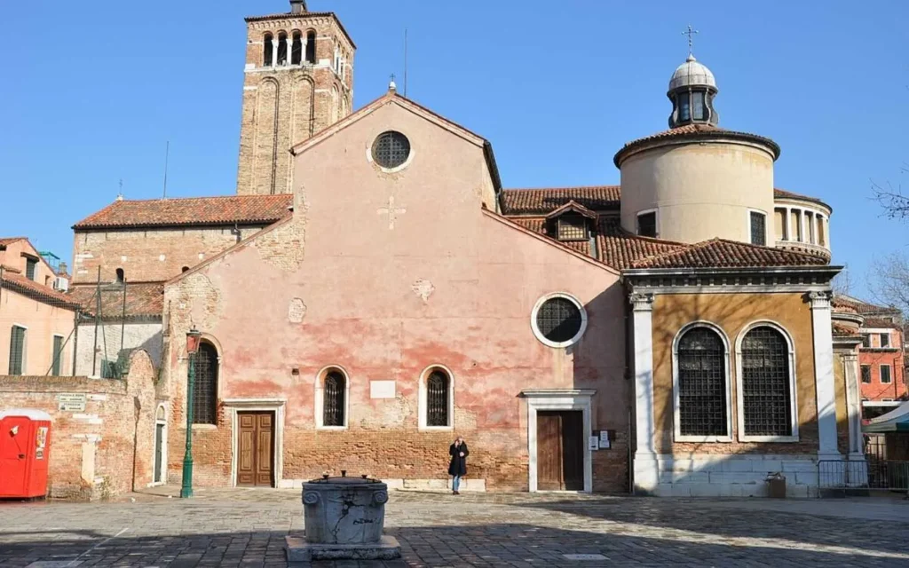 A Haunting in Venice Filming Locations, Campo San Giacomo dell'Orio, Venezia, Italy