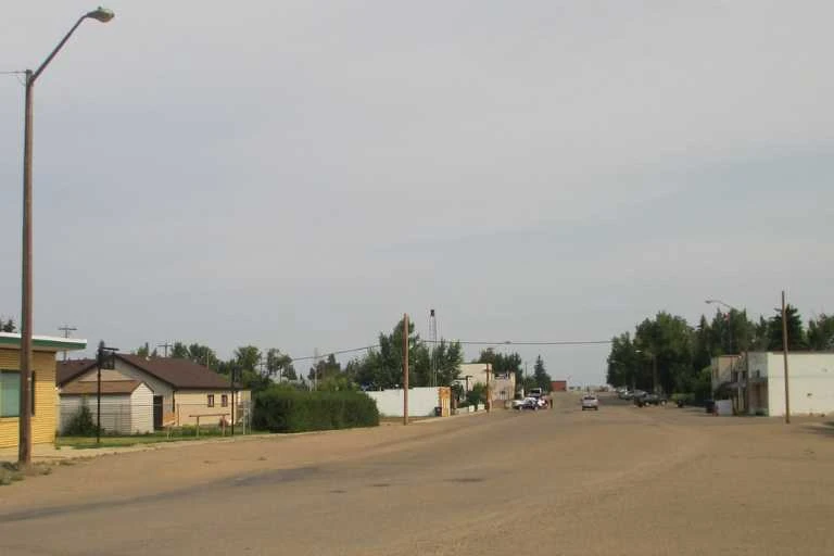 Famous Canadian Locations where the 2005 Film An Unfinished Life was Filmed, Burdett, Alberta, Canada
