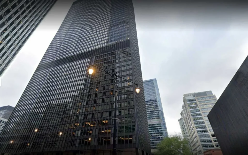 The Dark Knight Filming Locations, IBM Building - 330 N Wabash, Chicago, Illinois, USA