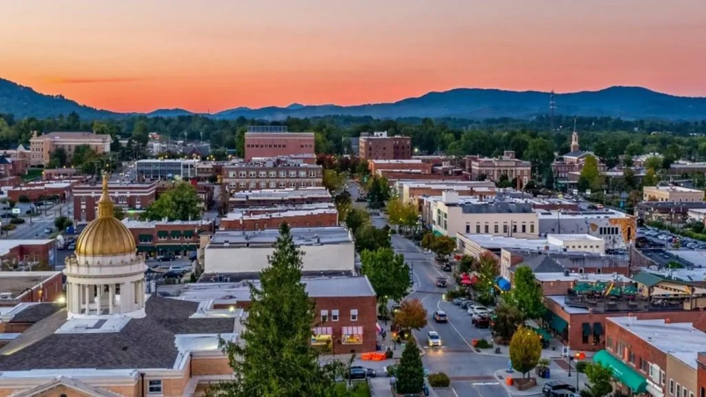 A Biltmore Christmas Filming Locations, Hendersonville, North Carolina