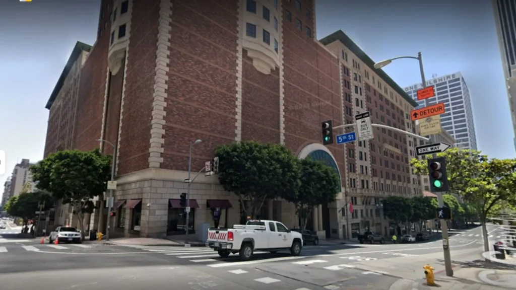 Beverly Hills Cop 3 Filming Locations, Biltmore Hotel - 506 S. Grand Avenue, Downtown, Los Angeles, California, USA
