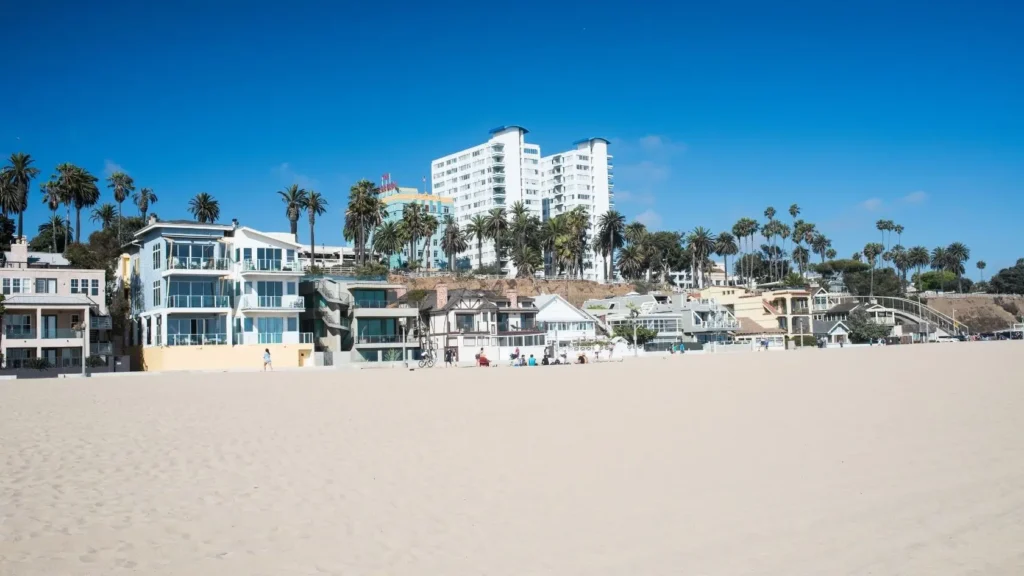 Beverly Hills Cop 3 Filming Locations, Santa Monica Beach, Santa Monica, California, USA