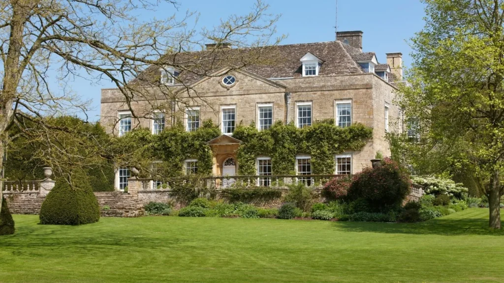 The Holiday Filming Locations, Cornwell Manor