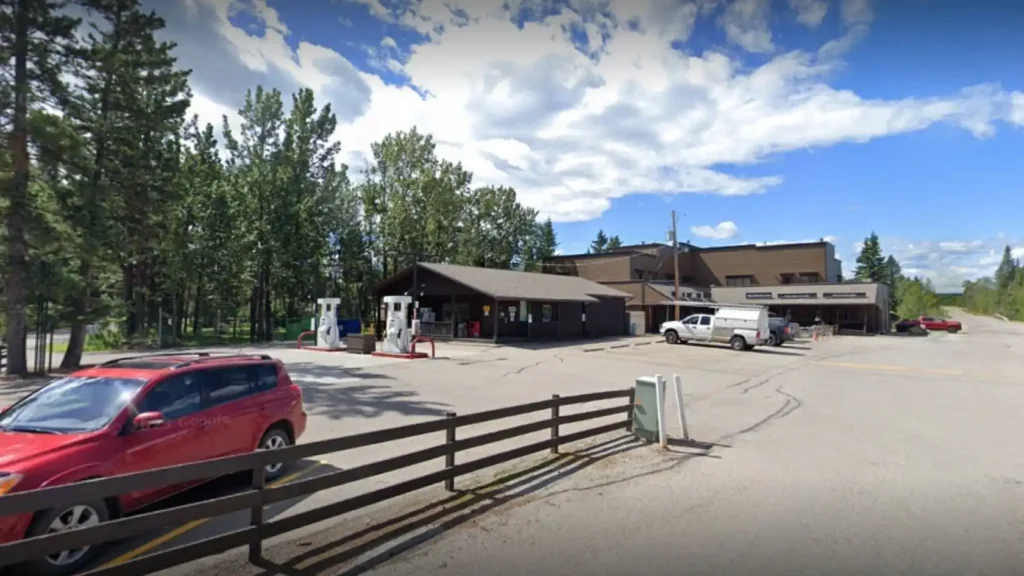 The Last of Us Episode 3 Filming Locations, Priddis General Store, Priddis, Alberta, Canada
