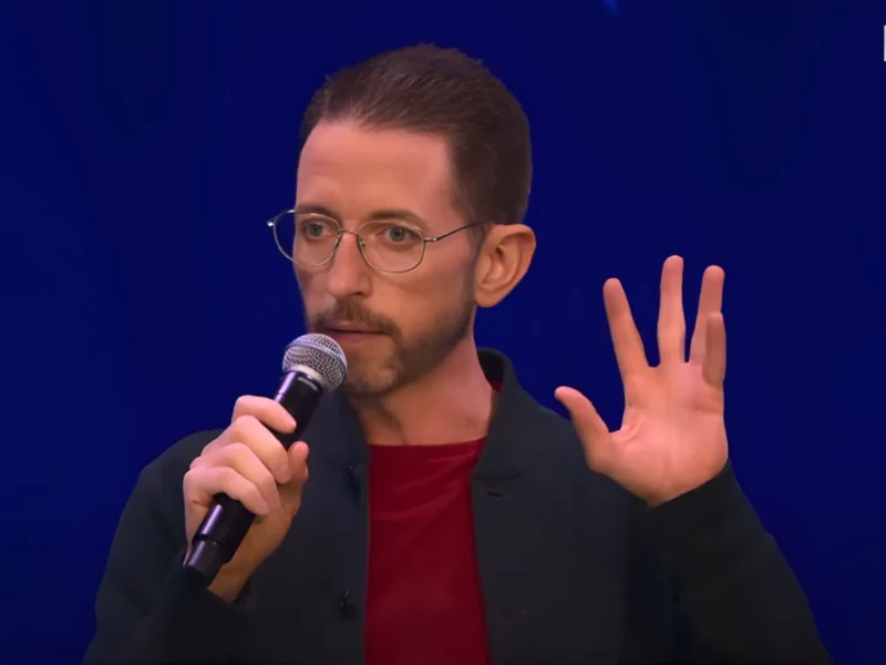 Neal Brennan Gets "Crazy Good" in New Netflix Stand-Up