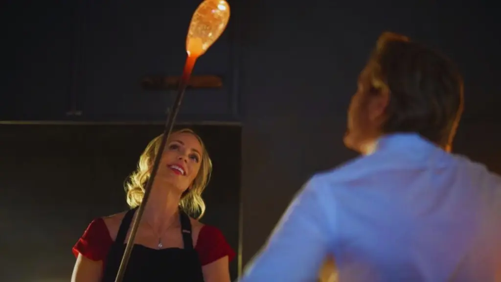 Laura Vandervoort in Melt My Heart This Christmas (2025)