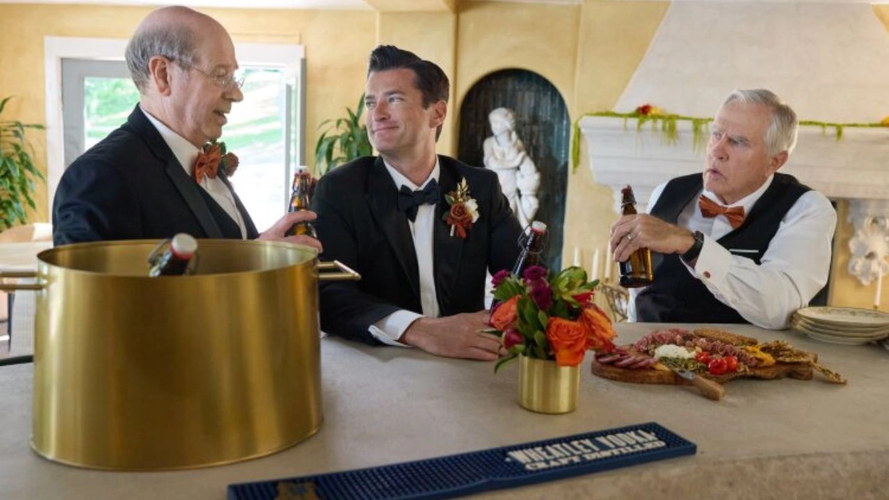 Stephen Tobolowsky, Walter Platz, and Wes Brown in Haul Out the Halloween (2025)