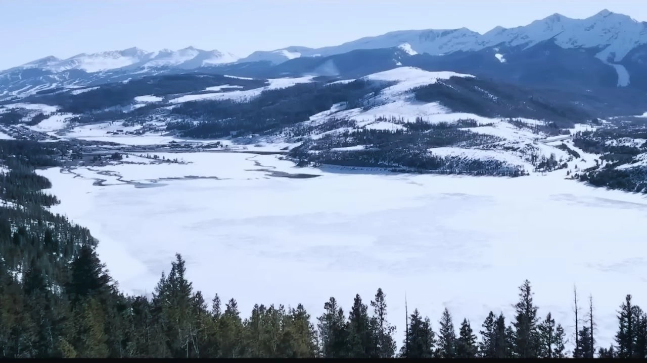 Bulgaria's Snowy Mountains Featured in Icefall