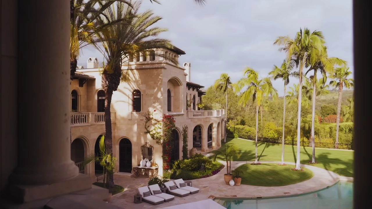 Eddie Murphy’s Private Home Pool Area Featured in Being Eddie