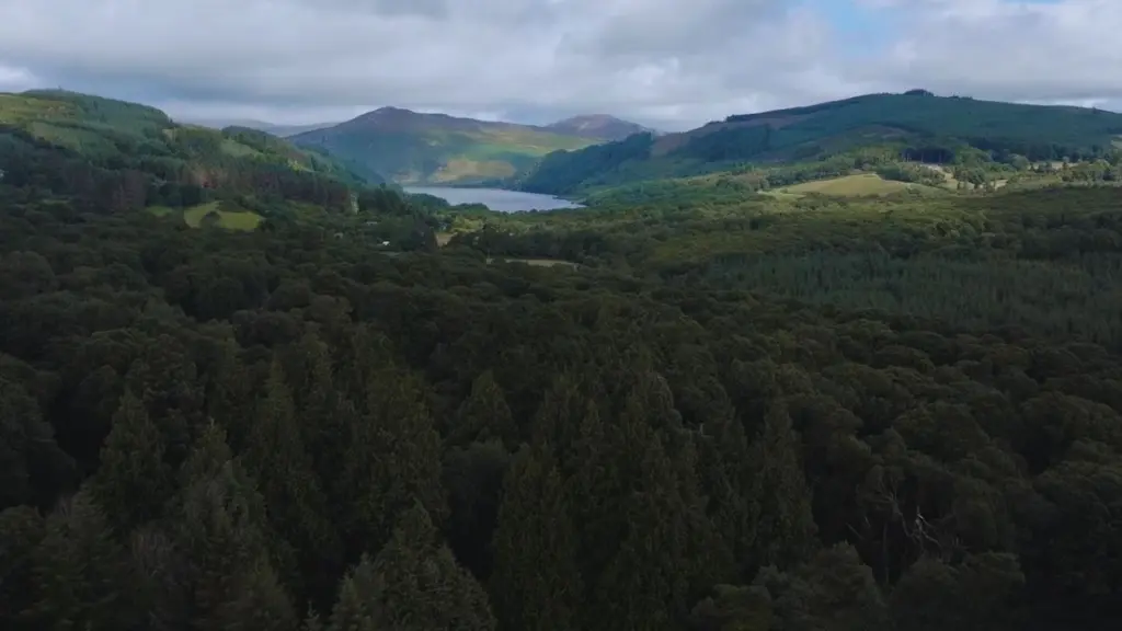 Cooper & Fry Filming Locations (2025 Channel 5 Series) 2 Peak District, Derbyshire, England Featured in Cooper & Fry