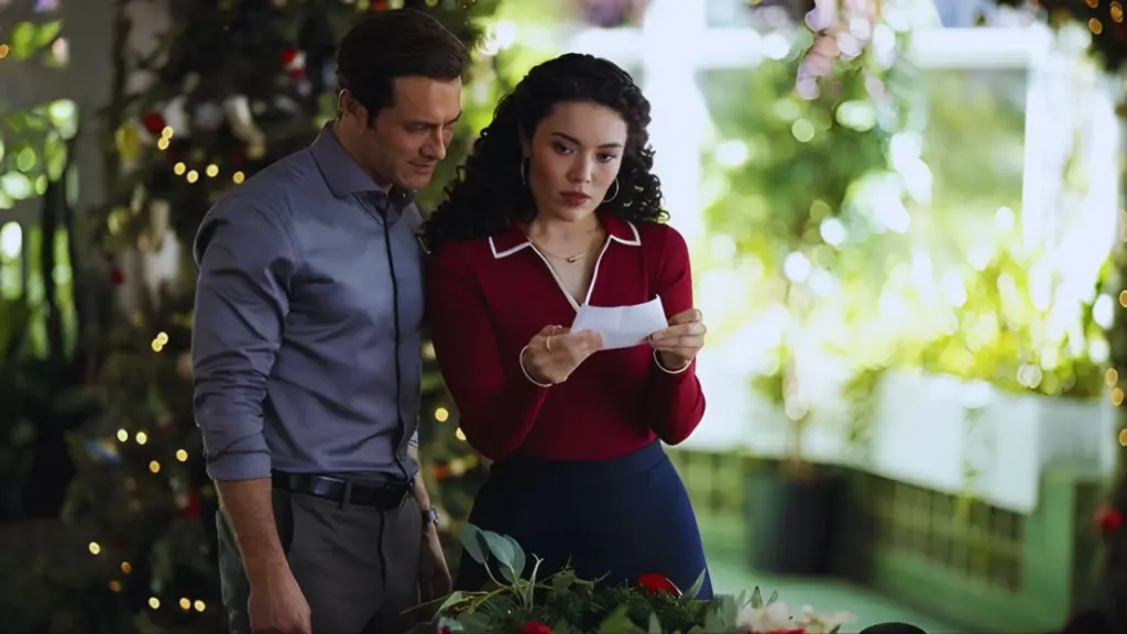 Kathryn Davis as Piper Davis and Jonathan Stoddard as Dawson in The Christmas Clues