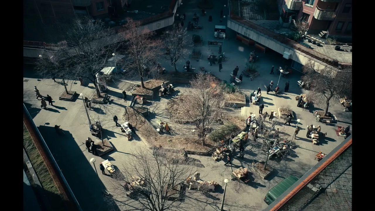 Ponies Filming in Budapest Location (3)