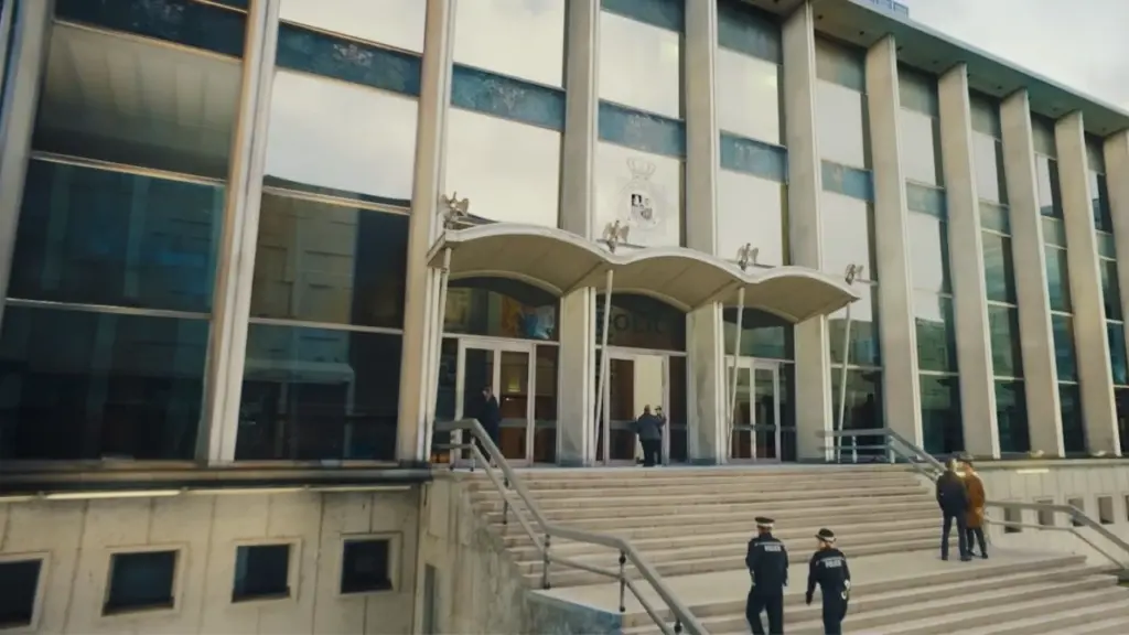Manchester Courts of Justice – Manchester Featured in Run Away