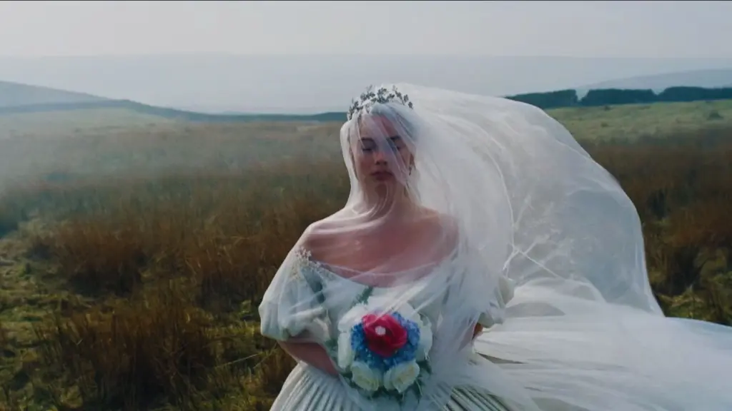 Wuthering Heights Filming Locations (2026) 5 Wuthering Heights Filming in Margot Robbie in Wuthering Heights (2026)